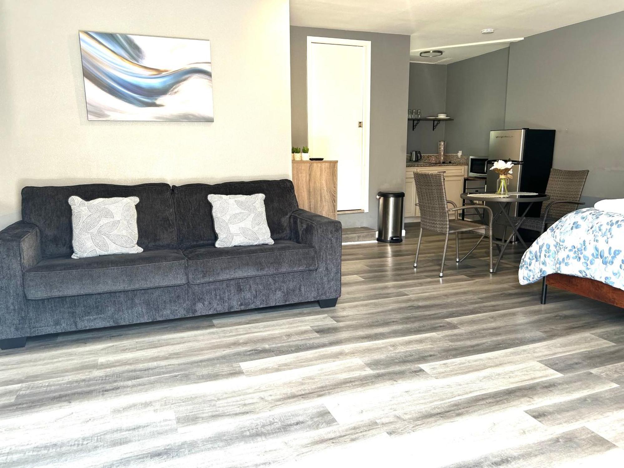 Spacious Studio With Private Entry Moreno Valley Exterior photo