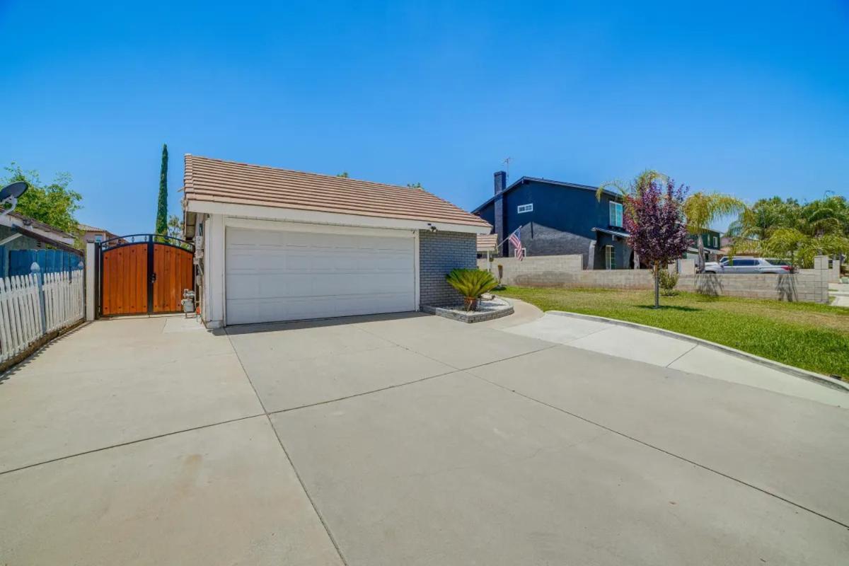Spacious Studio With Private Entry Moreno Valley Exterior photo